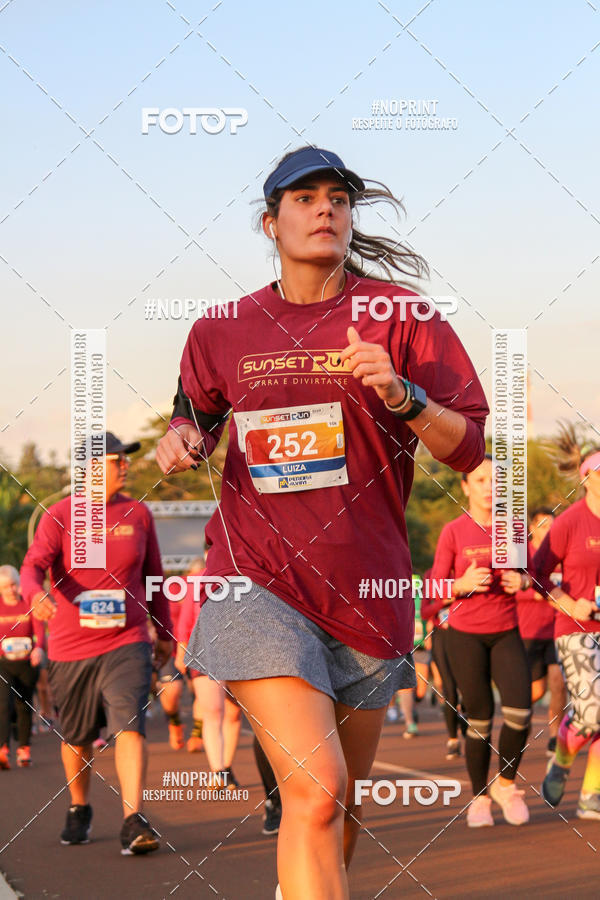 Buy your photos of the eventSunset Run 2019 on Fotop