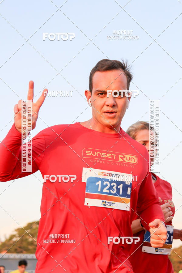 Buy your photos of the eventSunset Run 2019 on Fotop