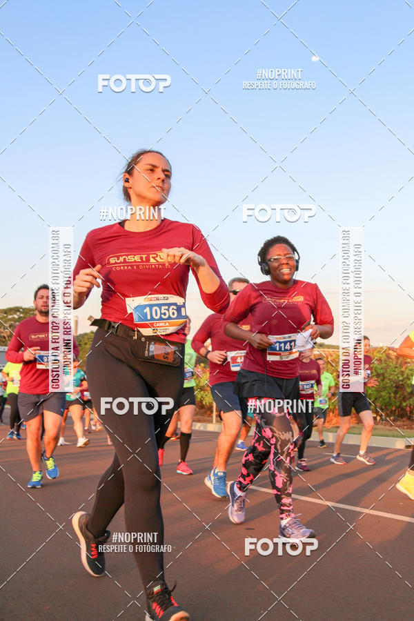 Buy your photos of the eventSunset Run 2019 on Fotop