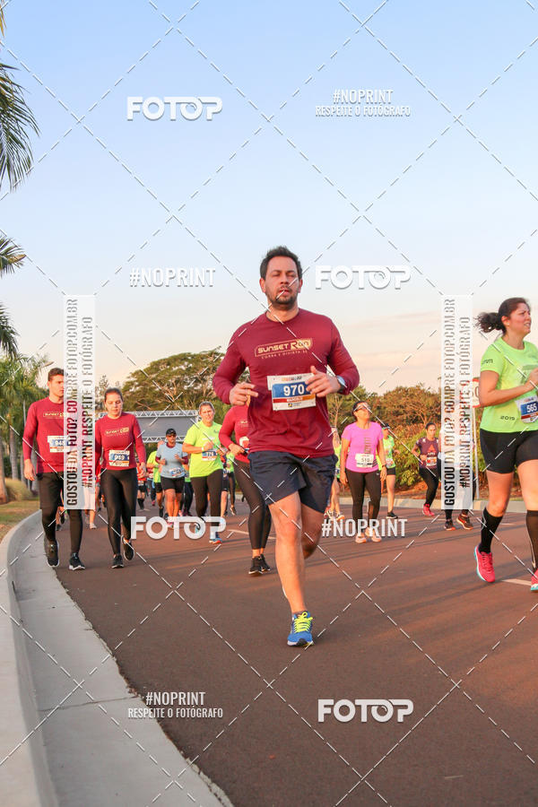Buy your photos of the eventSunset Run 2019 on Fotop