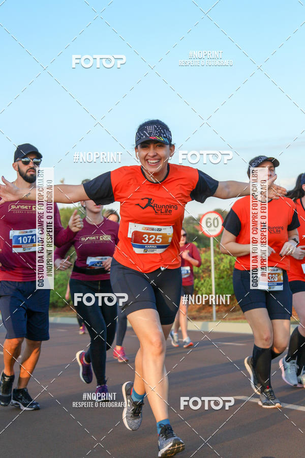 Buy your photos of the eventSunset Run 2019 on Fotop