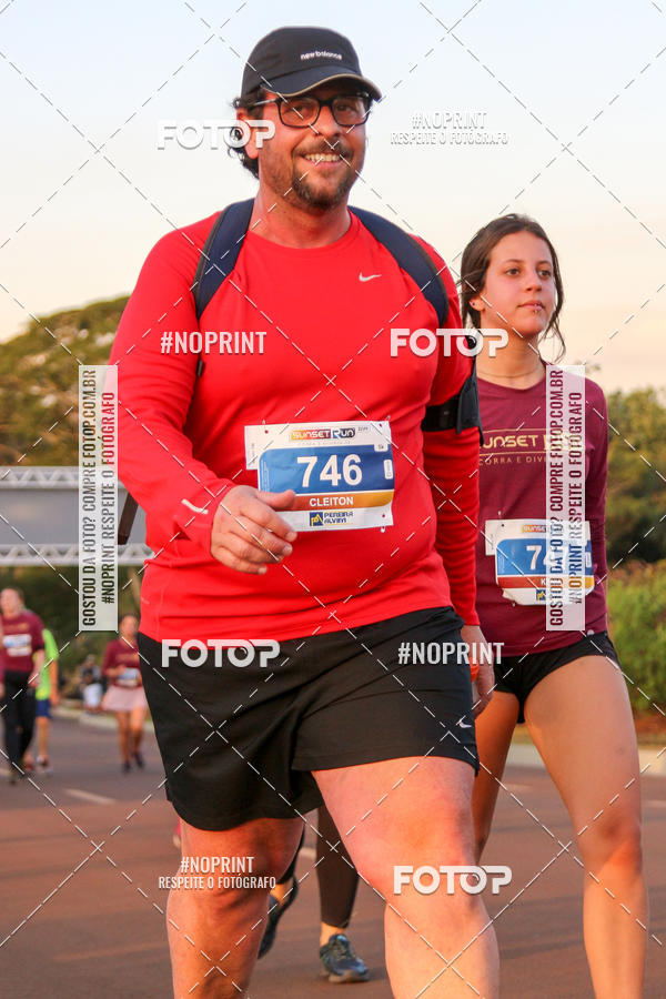 Buy your photos of the eventSunset Run 2019 on Fotop