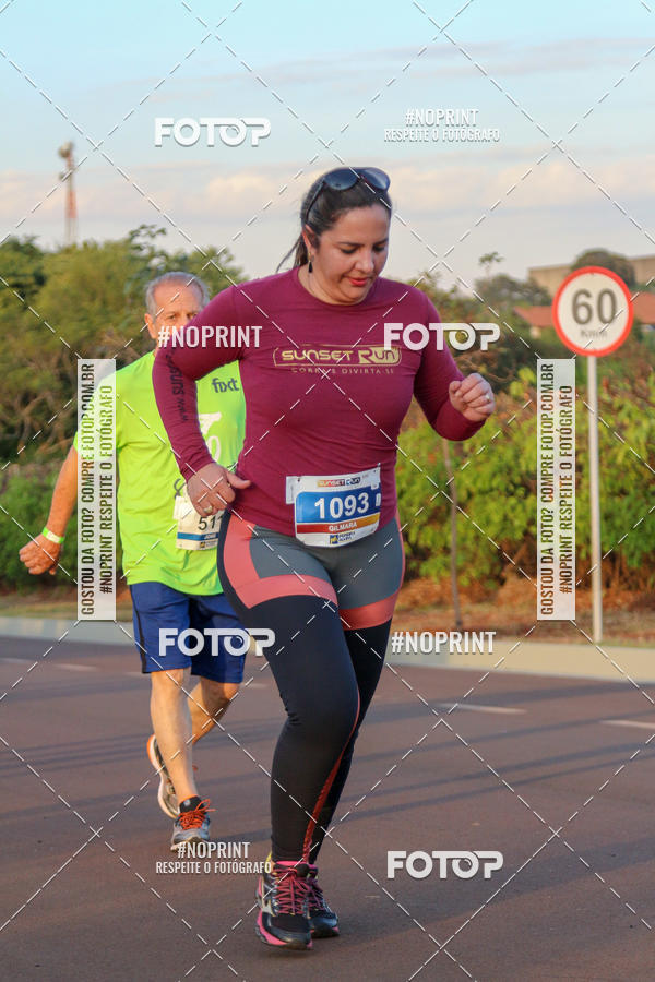 Buy your photos of the eventSunset Run 2019 on Fotop