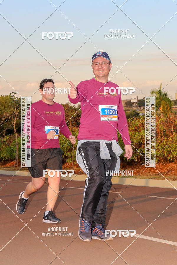 Buy your photos of the eventSunset Run 2019 on Fotop
