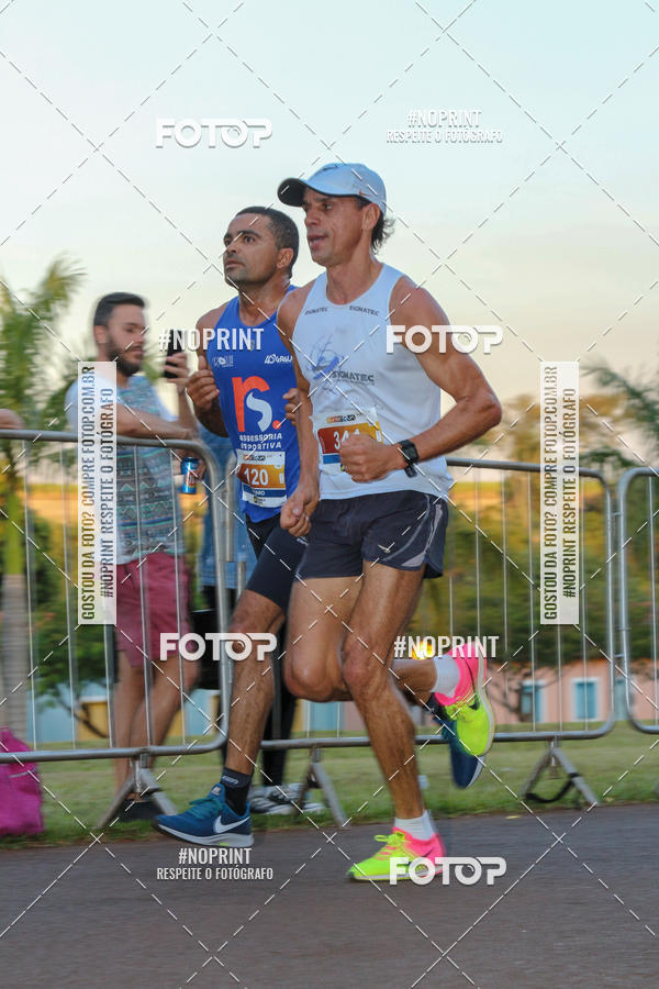 Buy your photos of the eventSunset Run 2019 on Fotop