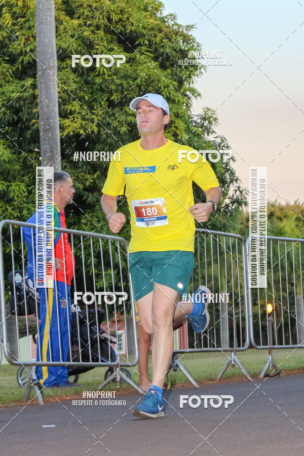 Buy your photos of the eventSunset Run 2019 on Fotop