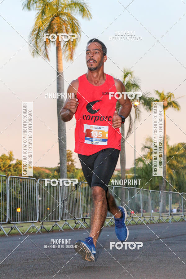 Buy your photos of the eventSunset Run 2019 on Fotop