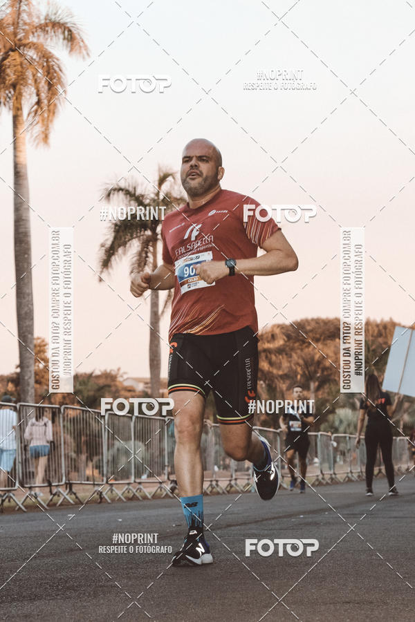 Buy your photos of the eventSunset Run 2019 on Fotop