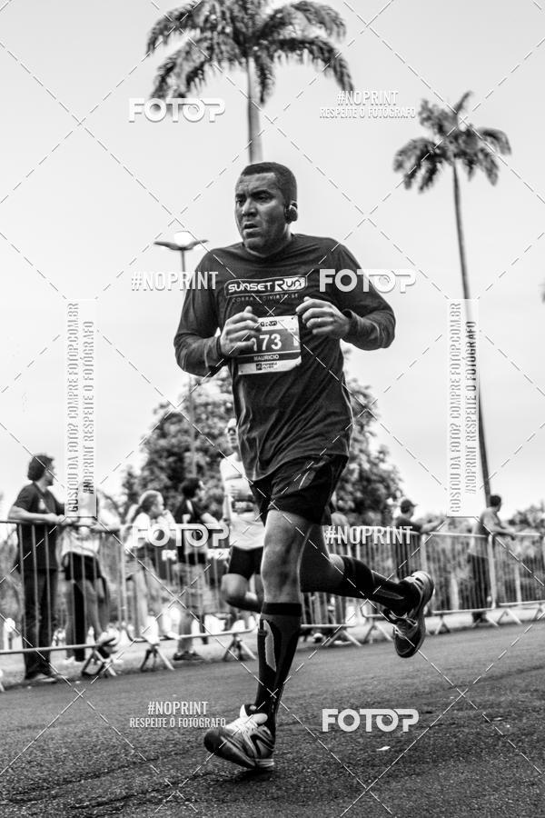 Buy your photos of the eventSunset Run 2019 on Fotop