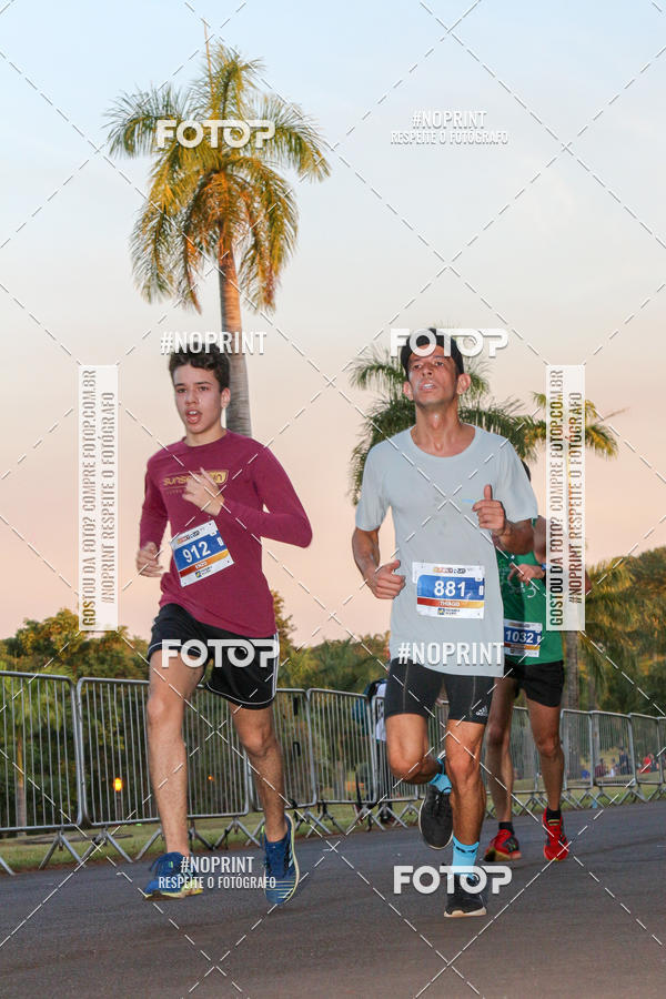 Buy your photos of the eventSunset Run 2019 on Fotop