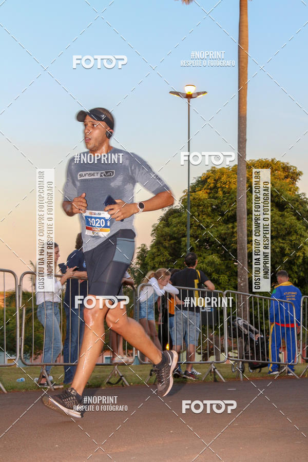 Buy your photos of the eventSunset Run 2019 on Fotop