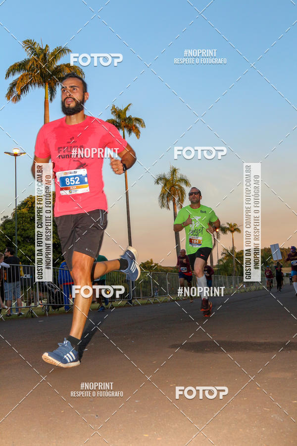 Buy your photos of the eventSunset Run 2019 on Fotop