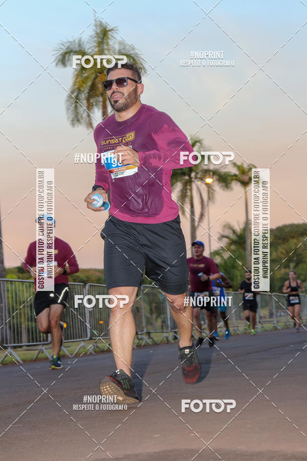 Buy your photos of the eventSunset Run 2019 on Fotop