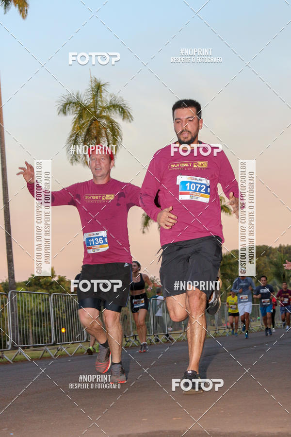 Buy your photos of the eventSunset Run 2019 on Fotop