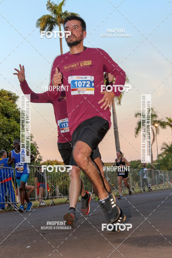 Buy your photos of the eventSunset Run 2019 on Fotop