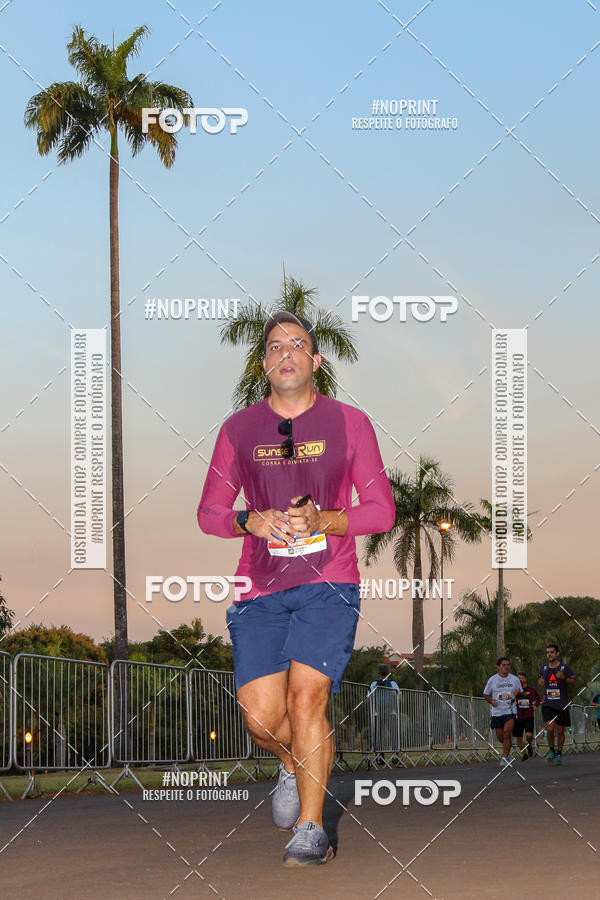 Buy your photos of the eventSunset Run 2019 on Fotop