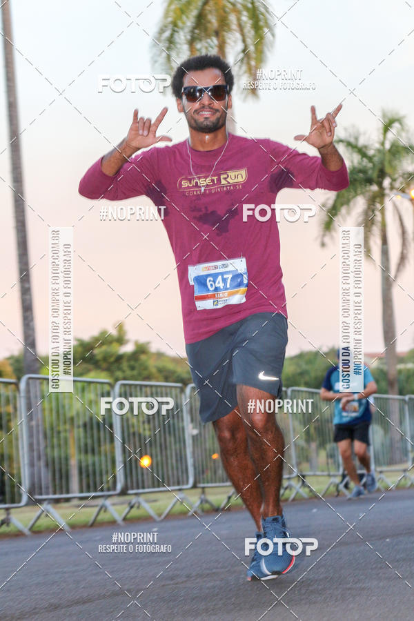 Buy your photos of the eventSunset Run 2019 on Fotop