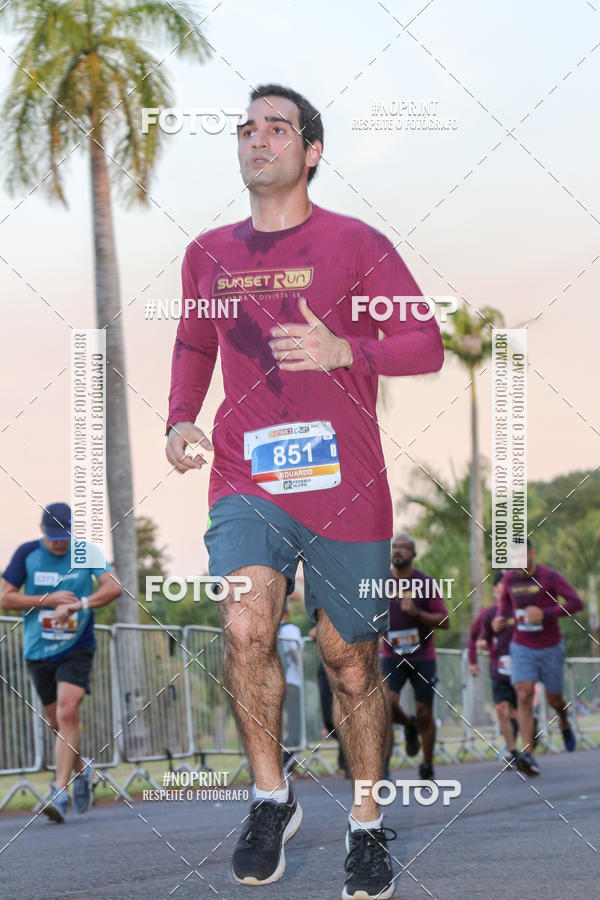 Buy your photos of the eventSunset Run 2019 on Fotop