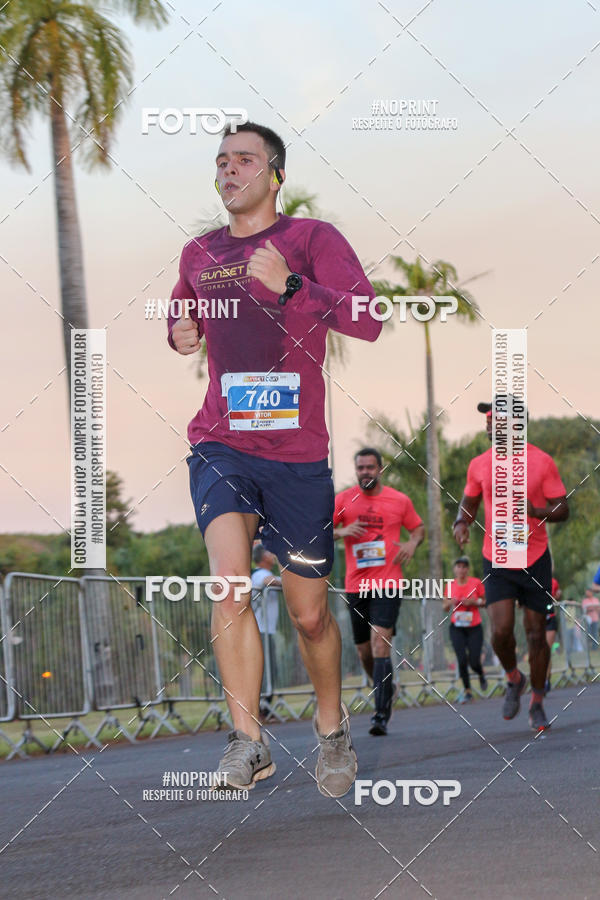 Buy your photos of the eventSunset Run 2019 on Fotop