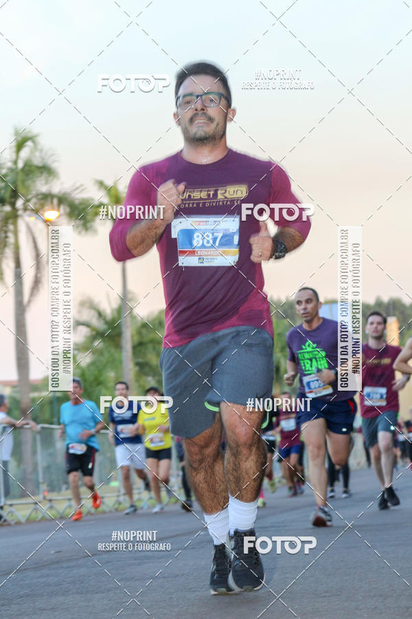 Buy your photos of the eventSunset Run 2019 on Fotop