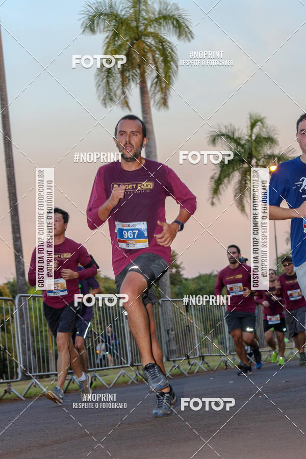 Buy your photos of the eventSunset Run 2019 on Fotop