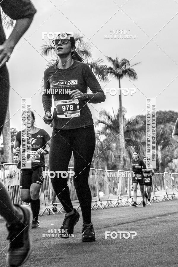 Buy your photos of the eventSunset Run 2019 on Fotop