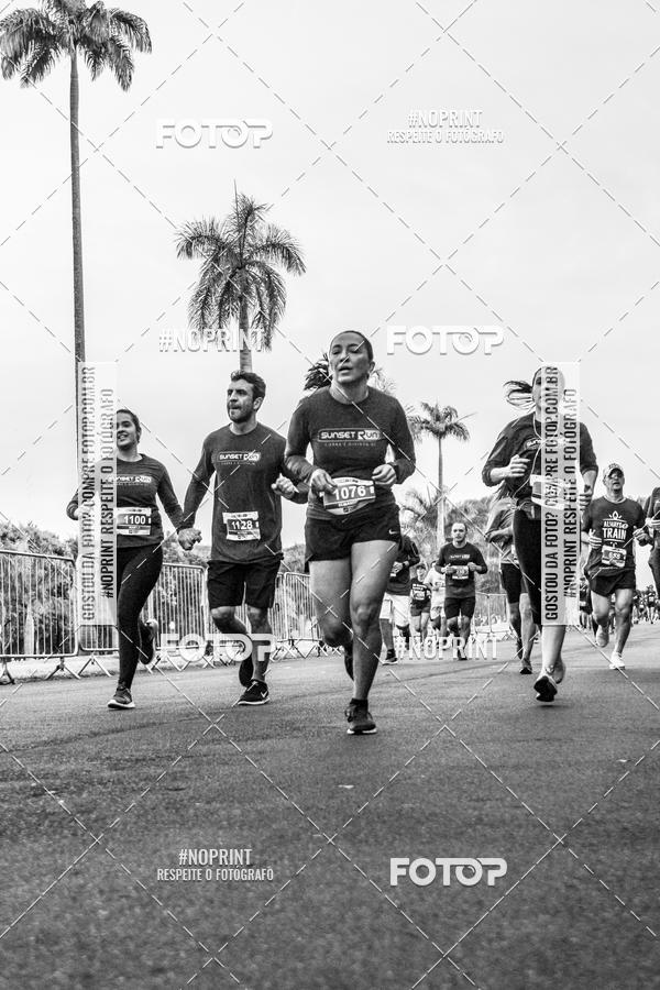 Buy your photos of the eventSunset Run 2019 on Fotop