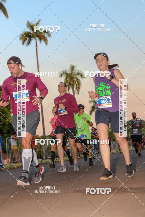 Buy your photos of the eventSunset Run 2019 on Fotop
