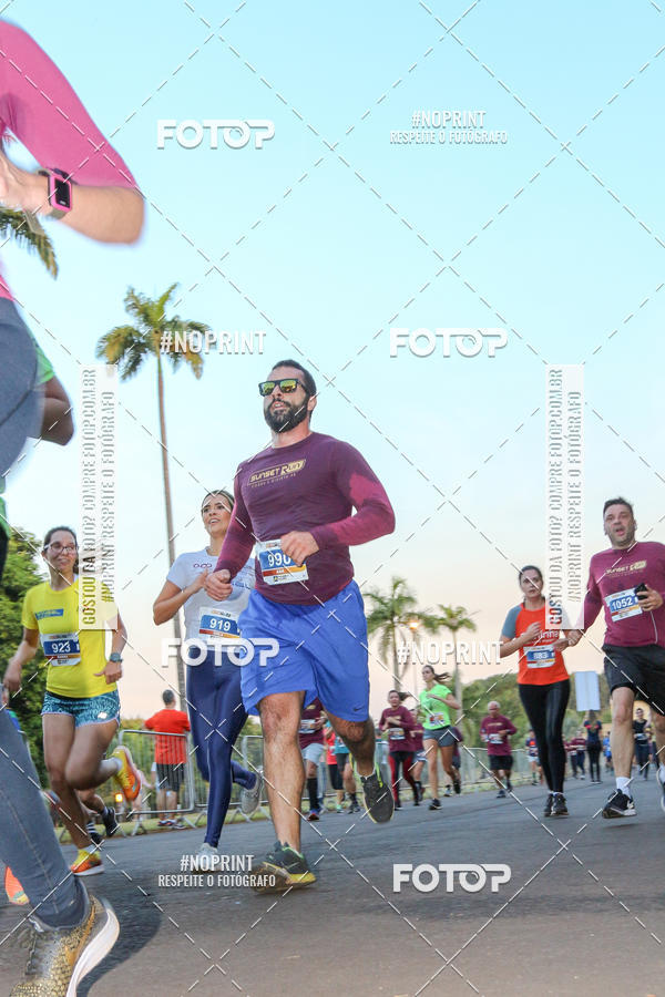 Buy your photos of the eventSunset Run 2019 on Fotop