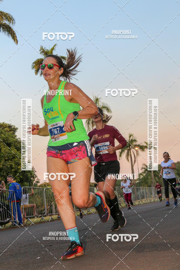 Buy your photos of the eventSunset Run 2019 on Fotop