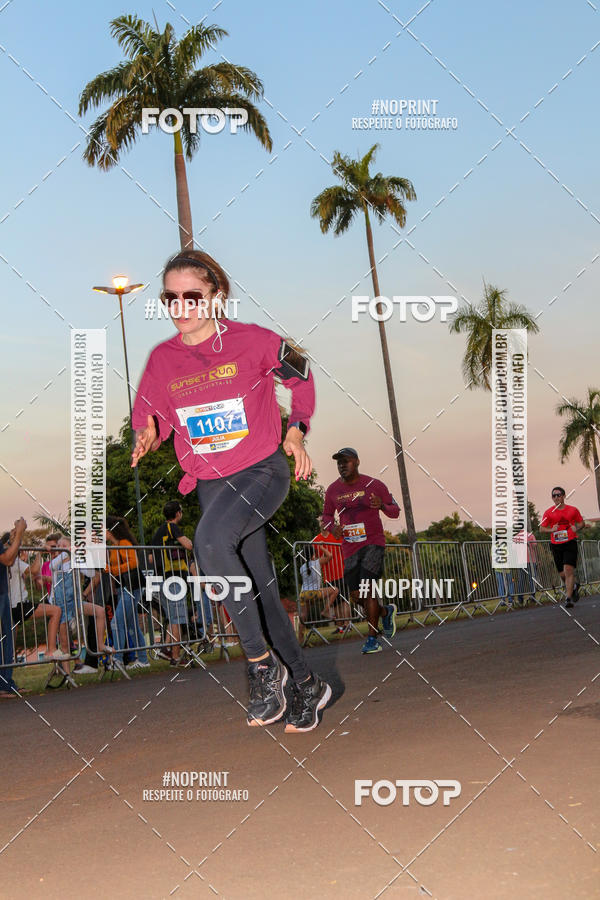 Buy your photos of the eventSunset Run 2019 on Fotop