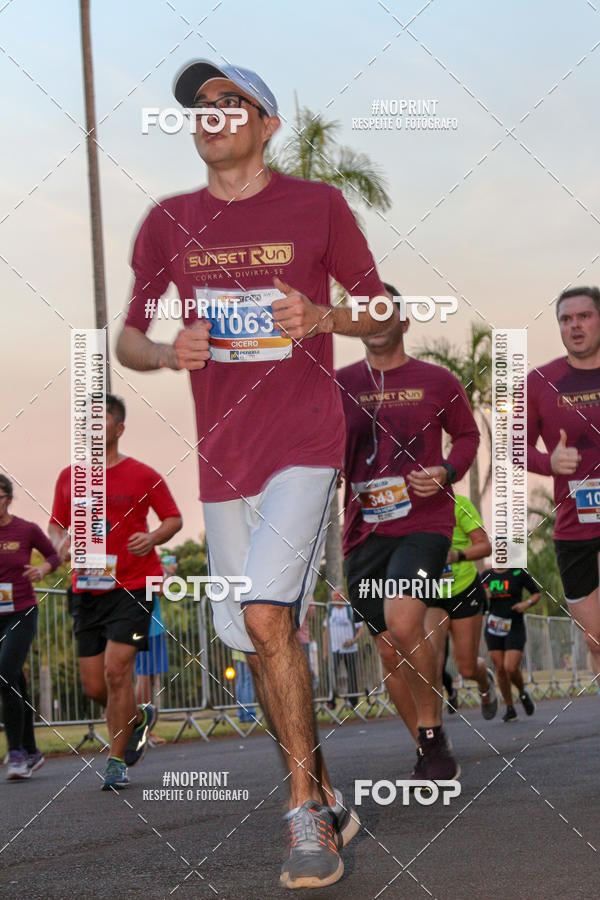 Buy your photos of the eventSunset Run 2019 on Fotop