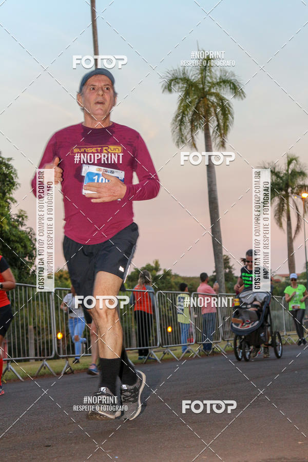 Buy your photos of the eventSunset Run 2019 on Fotop