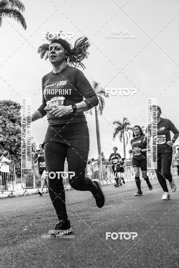 Buy your photos of the eventSunset Run 2019 on Fotop