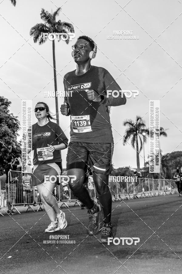 Buy your photos of the eventSunset Run 2019 on Fotop