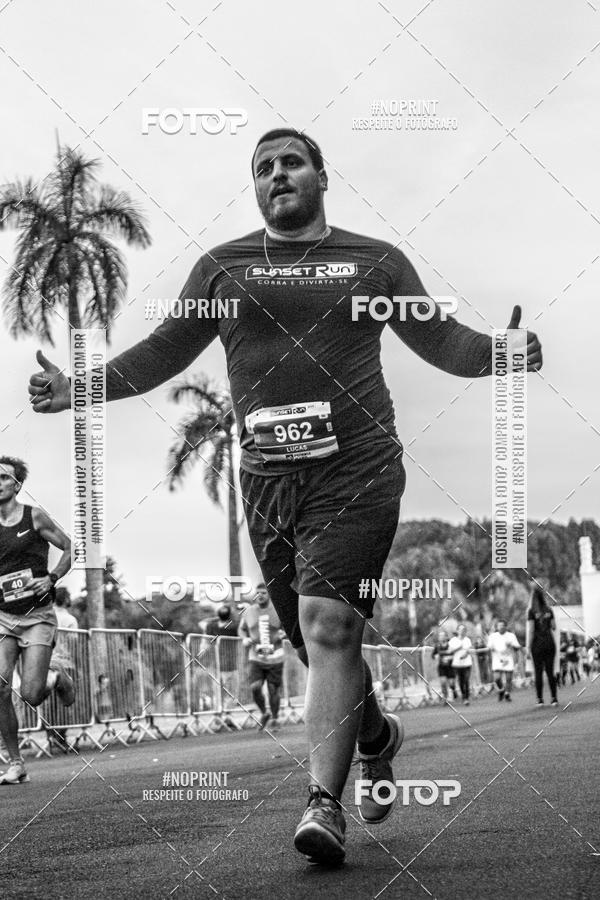 Buy your photos of the eventSunset Run 2019 on Fotop