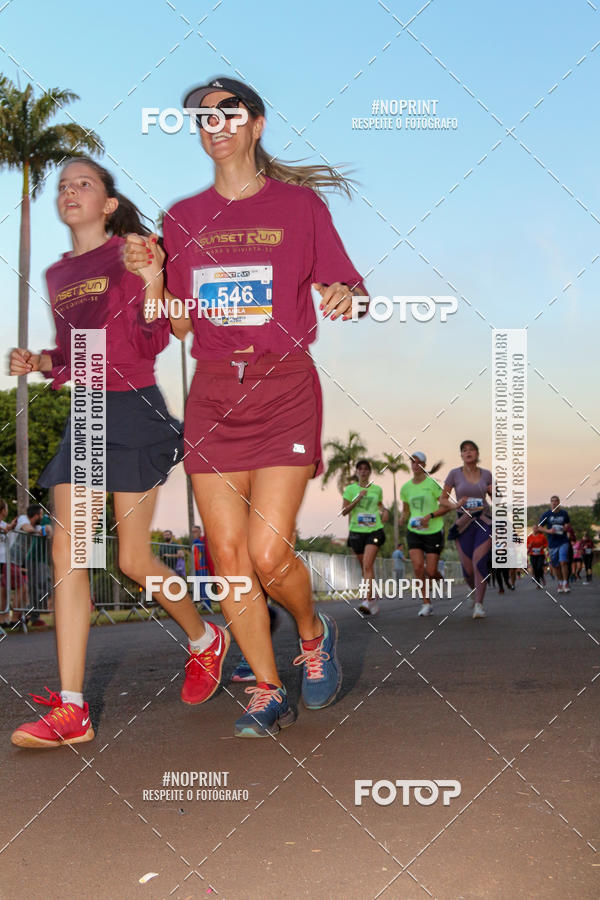 Buy your photos of the eventSunset Run 2019 on Fotop