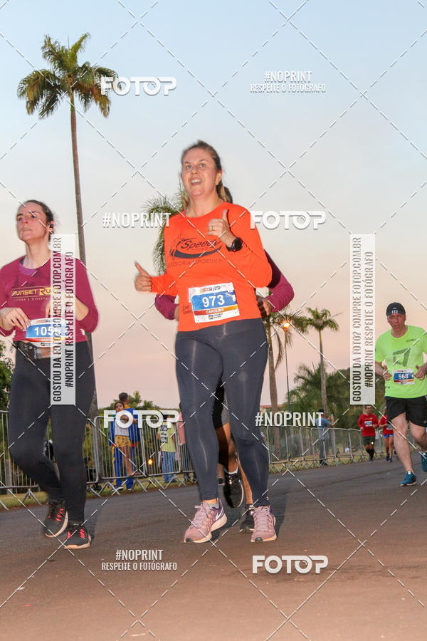 Buy your photos of the eventSunset Run 2019 on Fotop