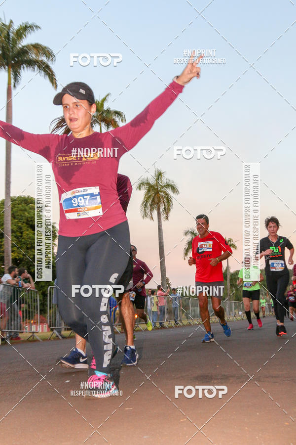 Buy your photos of the eventSunset Run 2019 on Fotop