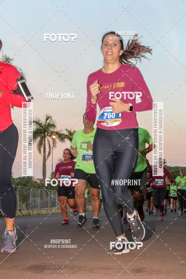 Buy your photos of the eventSunset Run 2019 on Fotop