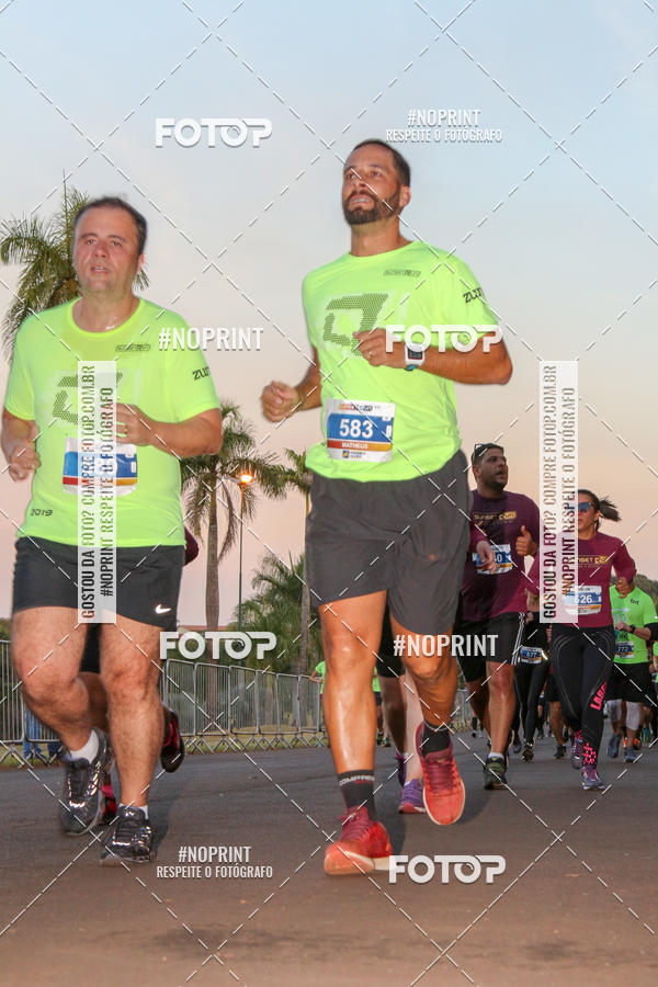 Buy your photos of the eventSunset Run 2019 on Fotop