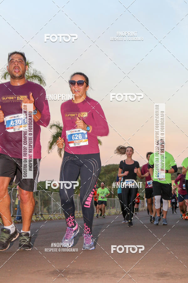 Buy your photos of the eventSunset Run 2019 on Fotop