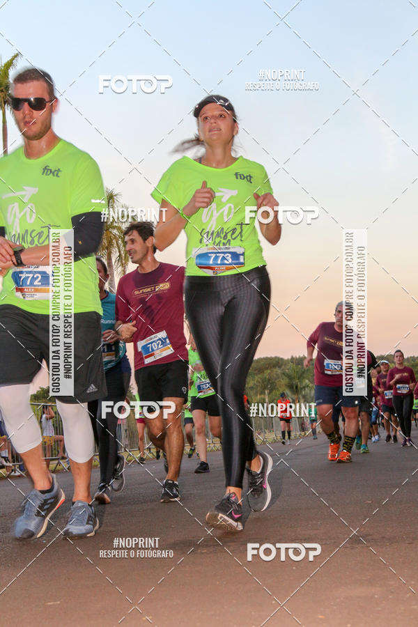 Buy your photos of the eventSunset Run 2019 on Fotop