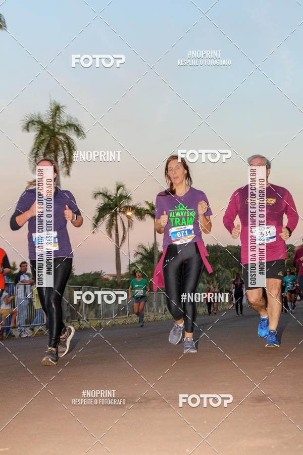 Buy your photos of the eventSunset Run 2019 on Fotop
