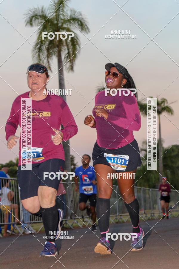 Buy your photos of the eventSunset Run 2019 on Fotop