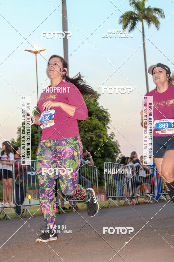 Buy your photos of the eventSunset Run 2019 on Fotop