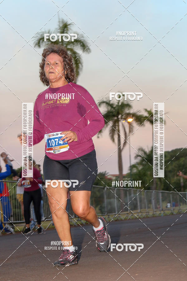 Buy your photos of the eventSunset Run 2019 on Fotop