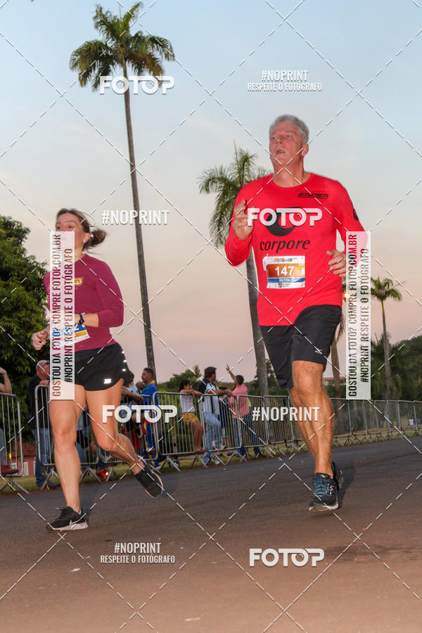 Buy your photos of the eventSunset Run 2019 on Fotop