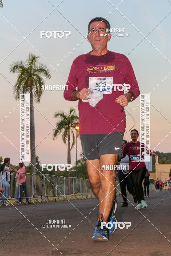Buy your photos of the eventSunset Run 2019 on Fotop