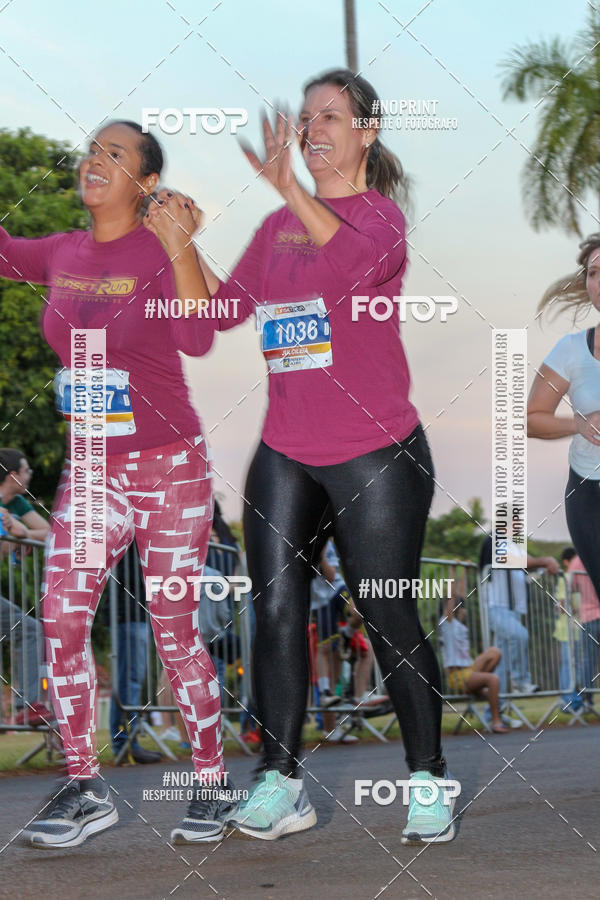 Buy your photos of the eventSunset Run 2019 on Fotop